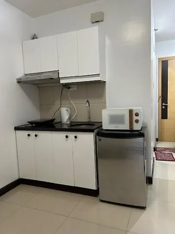 Solemare Parksuites With Balcony Apartment Manila